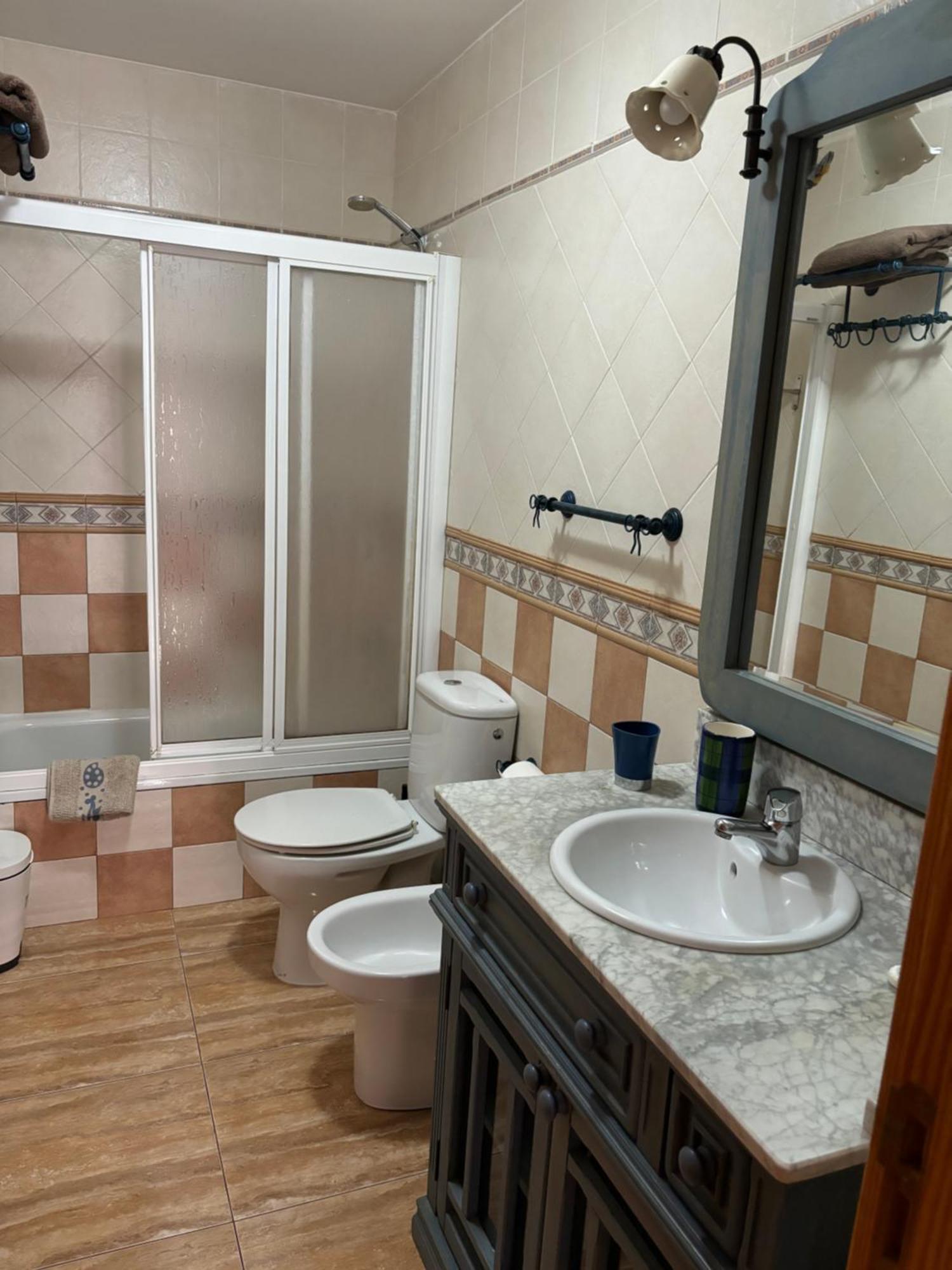 ベシンダーリオPiso Seminuevo Centrico Con Vistasアパートメント エクステリア 写真